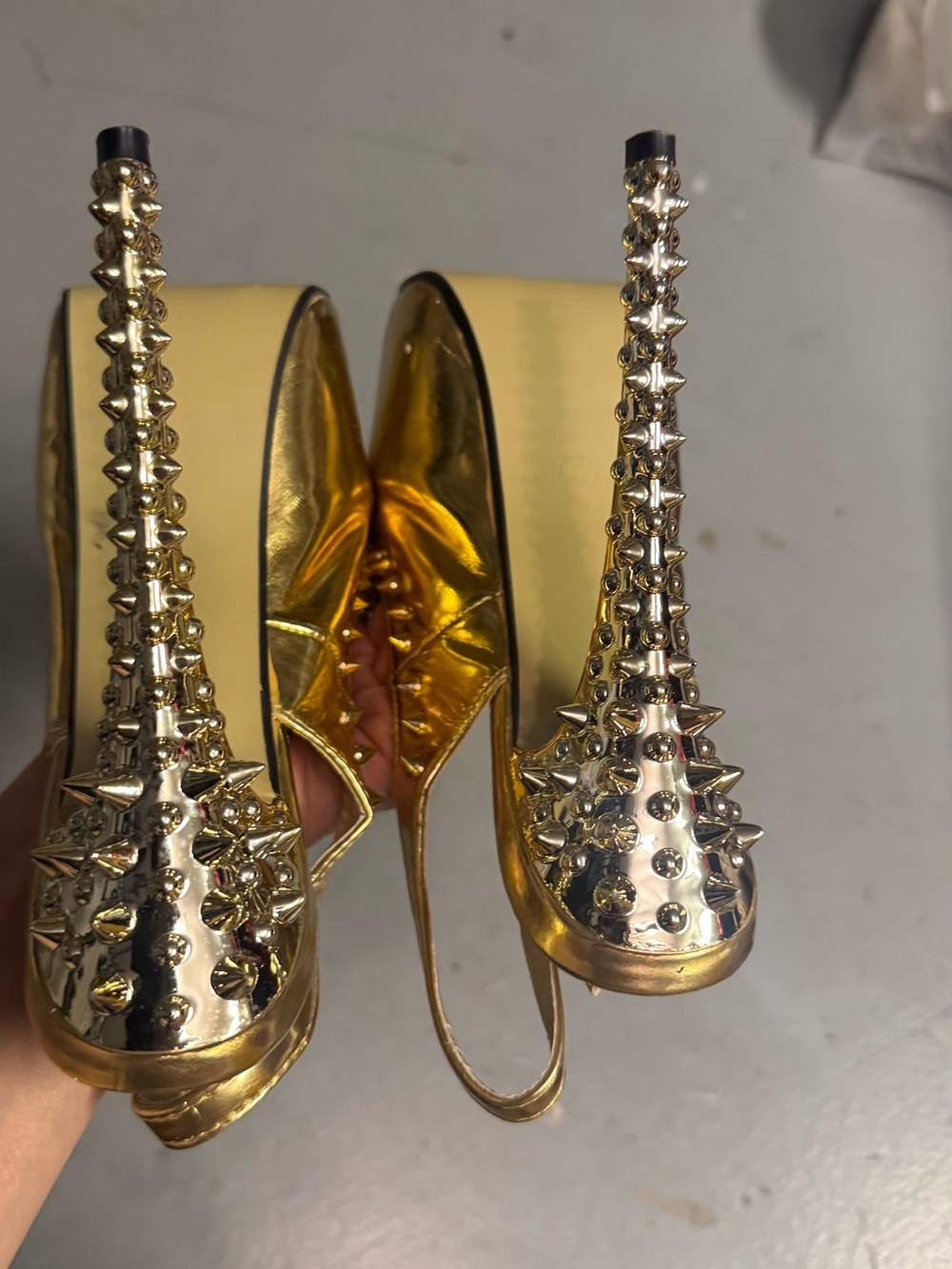 Gold Studded Spiked Stiletto Slingback Heels US 8 - Picture 5 of 10